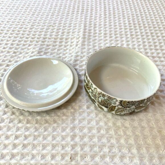 ROYAL CROWN Japan Trinket Jewelry Box Round Floral 4.5 x 1.75 x 2.25 inches - Picture 2 of 6